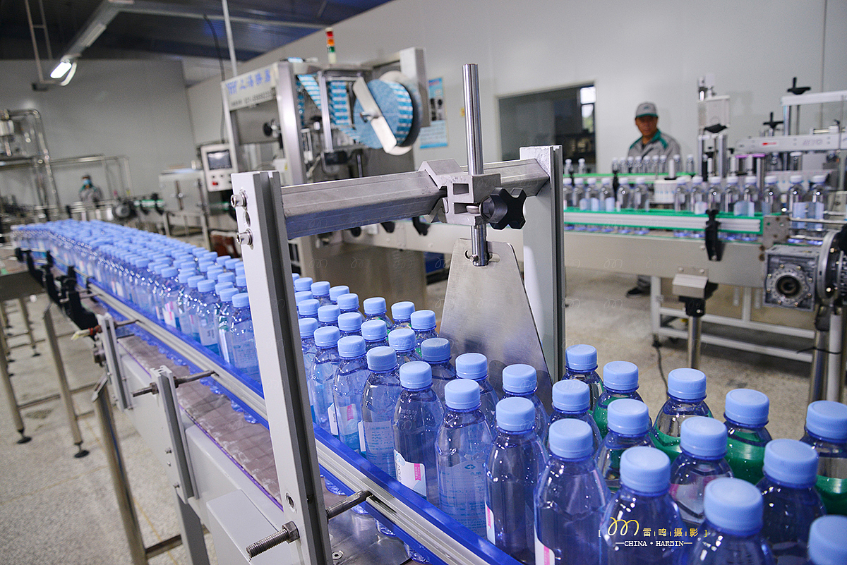 莫力巴矿泉水厂 美食、产品与环境的完美融合——哈尔滨雷鸣摄影下的家政服务新体验